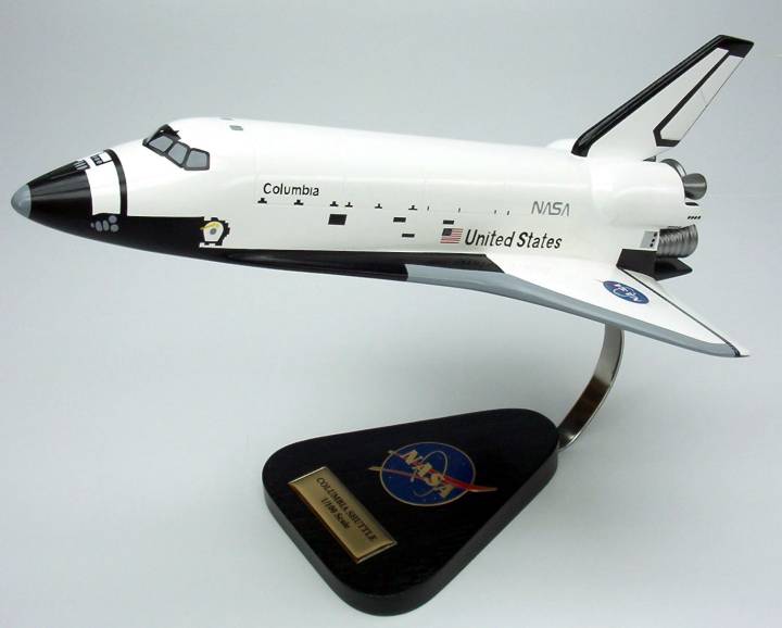 NASA - Space Shuttle Columbia - 1/60 Scale Extra Large Mahogany Model