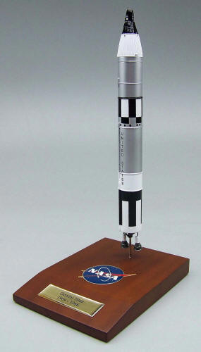NASA - Gemini Titan - Manned Rocket - 1/100 Scale Model
