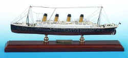 Click Here For Details And A Larger View - RMS Titanic Oceanliner - 1/350 Scale Mahogany Model
