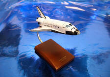 NASA Space Shuttle Discovery 1/200 Scale Small Plastic Model