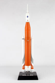 E83144 Executive Display Models Delta II 1:144 Scale Rocket Model 
