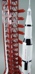 Apollo - Saturn V Rocket on Launch Pad - 1/200 Scale Model