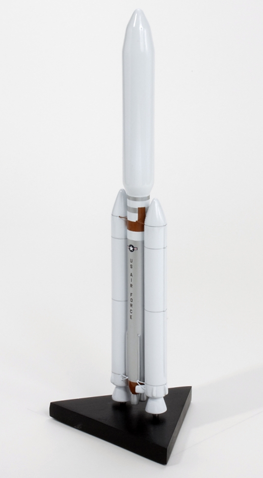 USAF Lockheed Martin Titan IV Rocket With SRMU Desk Display 1/200 Space ES Model