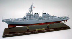 USS Arleigh Burke DDG-51 - Scale: 1/220