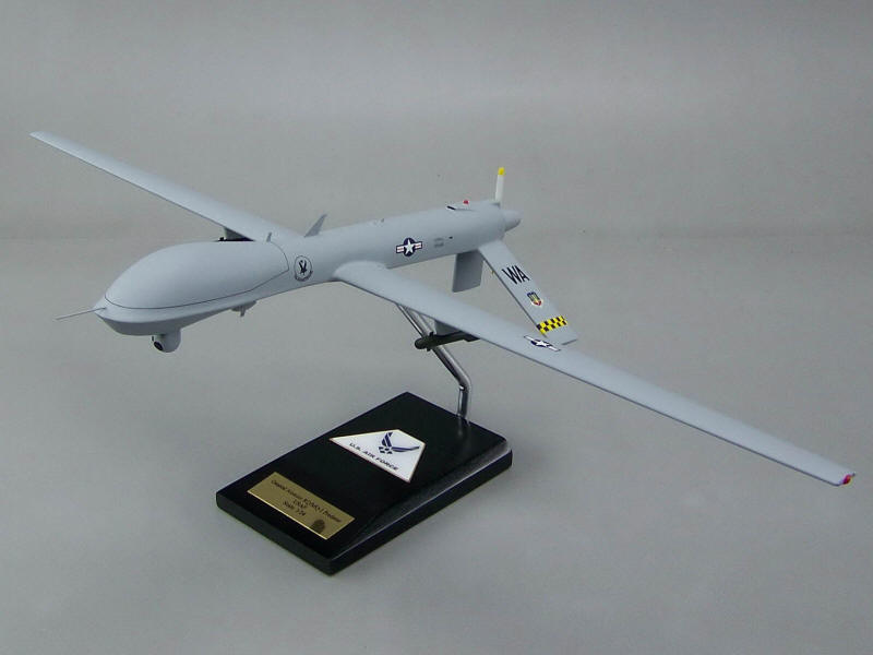 USAF RQ/MQ-1B Armed Predator UAV - 1/24 Scale Model