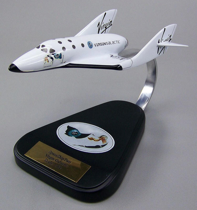 VMS Eve - SpaceShip Two (II) - 1/84 Scale Model