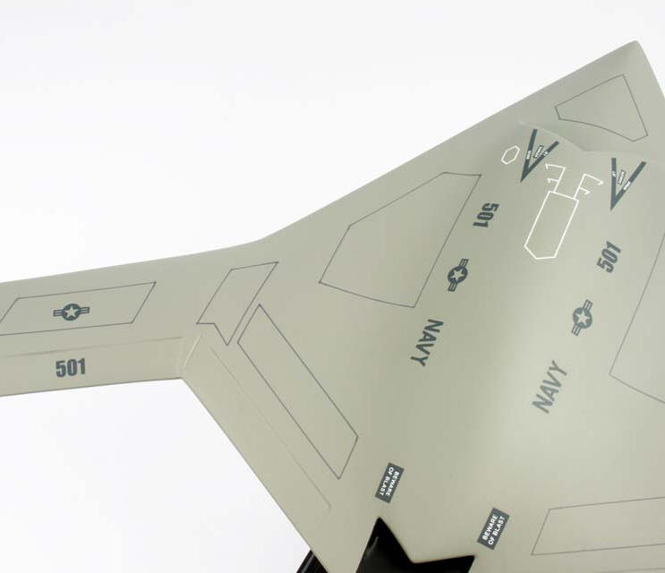 US Navy Northrop Grumman X-47B UCAS UAV Drone Desk Display 1/48 Model Aircraft 