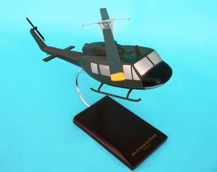 US Army - Bell - UH-1D Iroquois Helicopter - 1/32 Scale Resin Model - D0532H3R