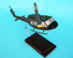 US Army - UH-1D Iroquois (Huey/Slick) - 1/32 Scale Resin Model - D0532H3R