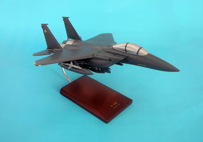 McDonnell Douglas - F-15E Strike Eagle - USAF - 1/48 Scale Mahogany Model - B4548F3W